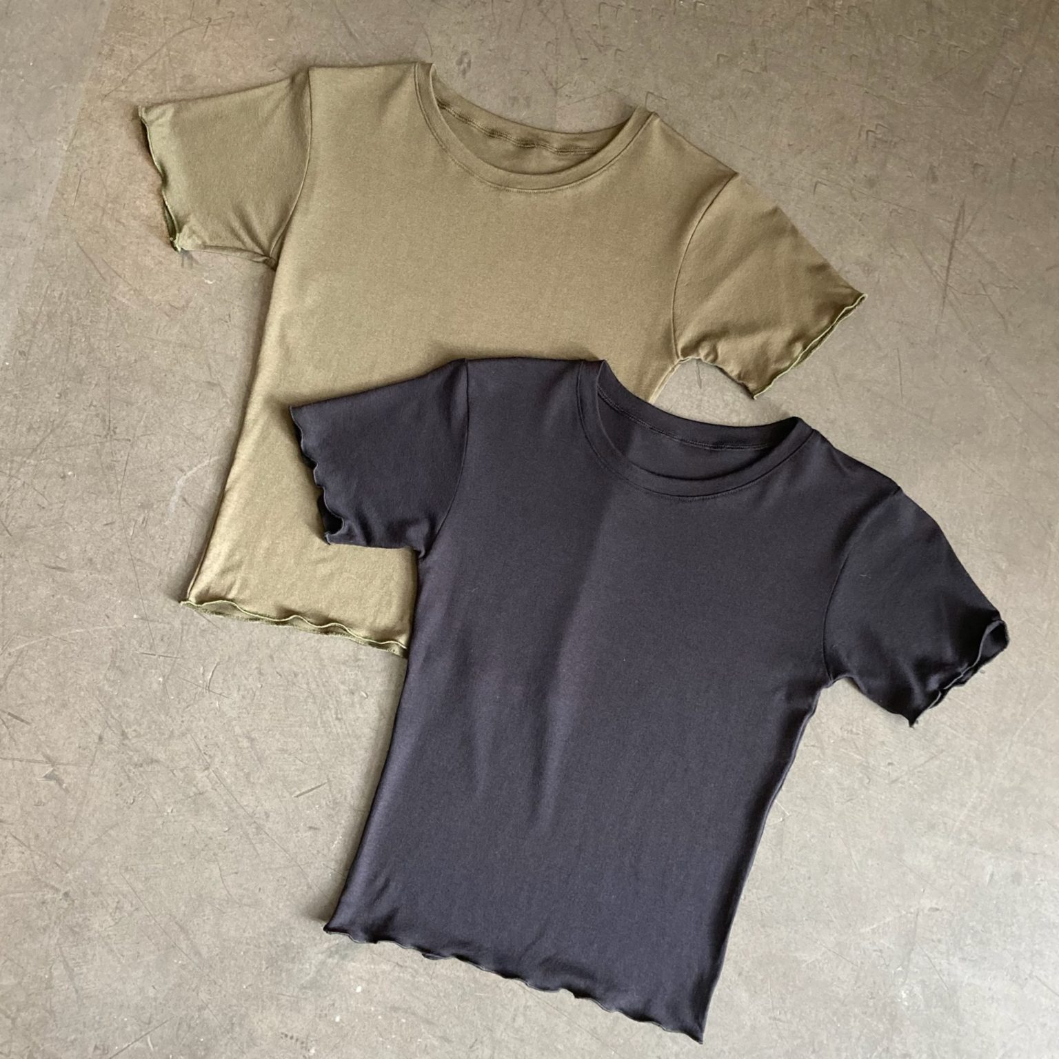 T316E - TOP CROP RULOTE CREPE VISCOSA