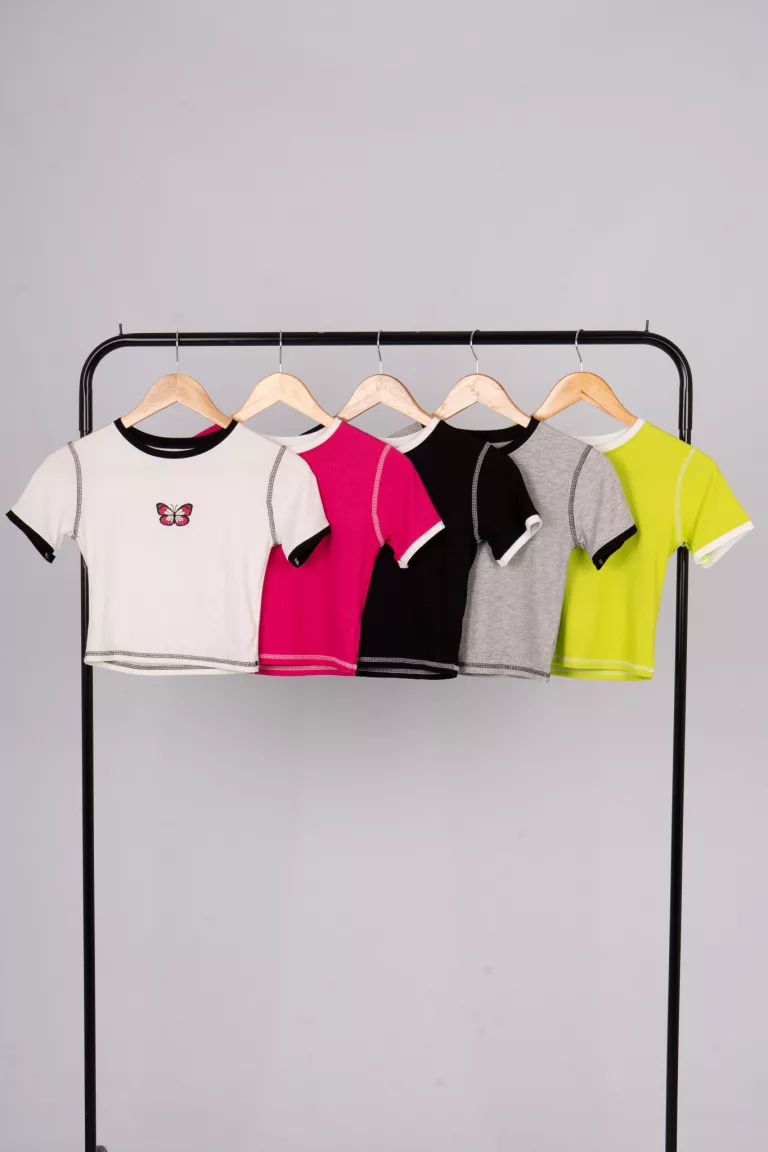 Alternative view of R177 - Remera Butterfly Bordado Delantero