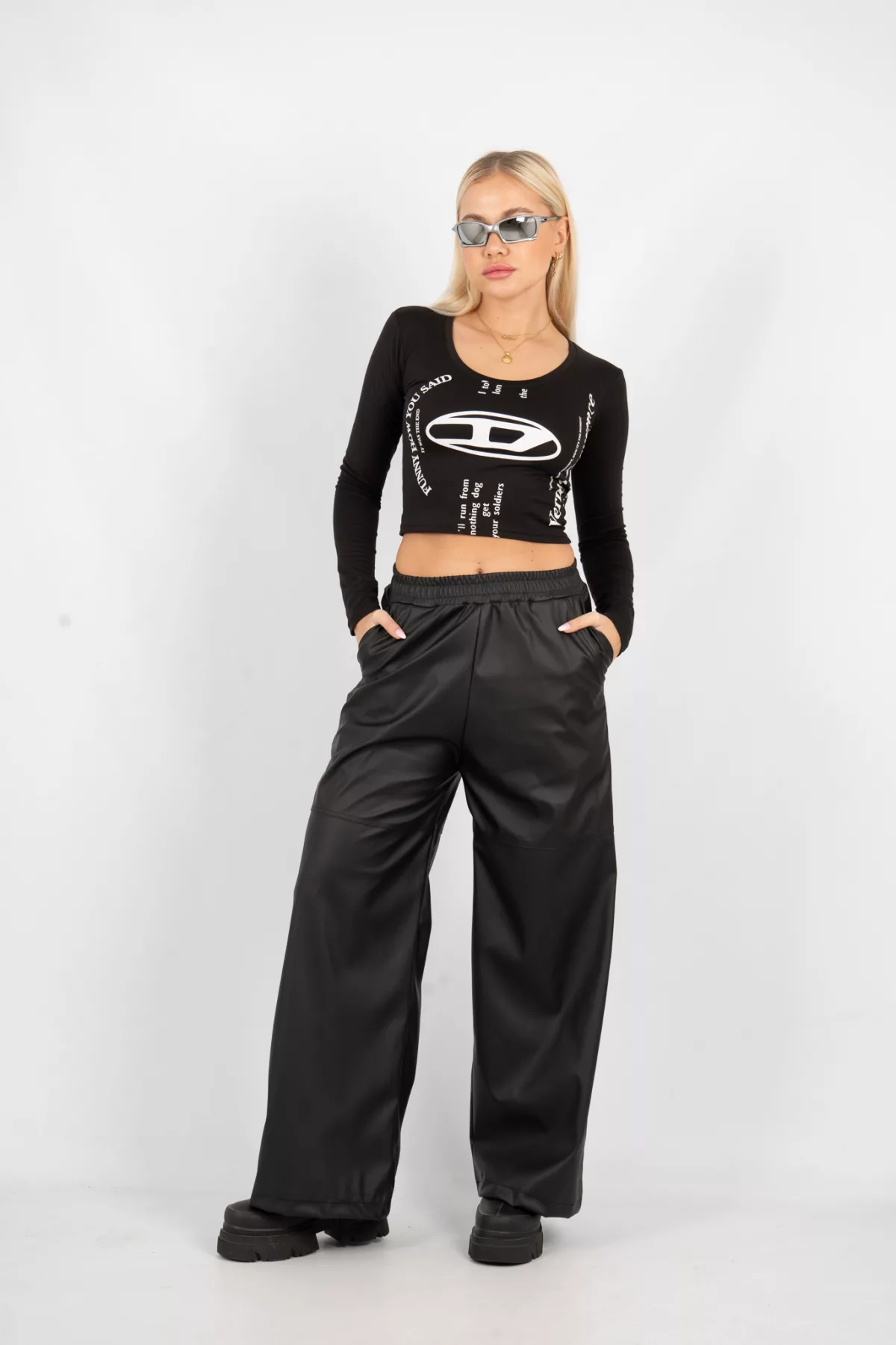 Q091 - Pantalon Wide Leg Leriane Recorte Cuerina