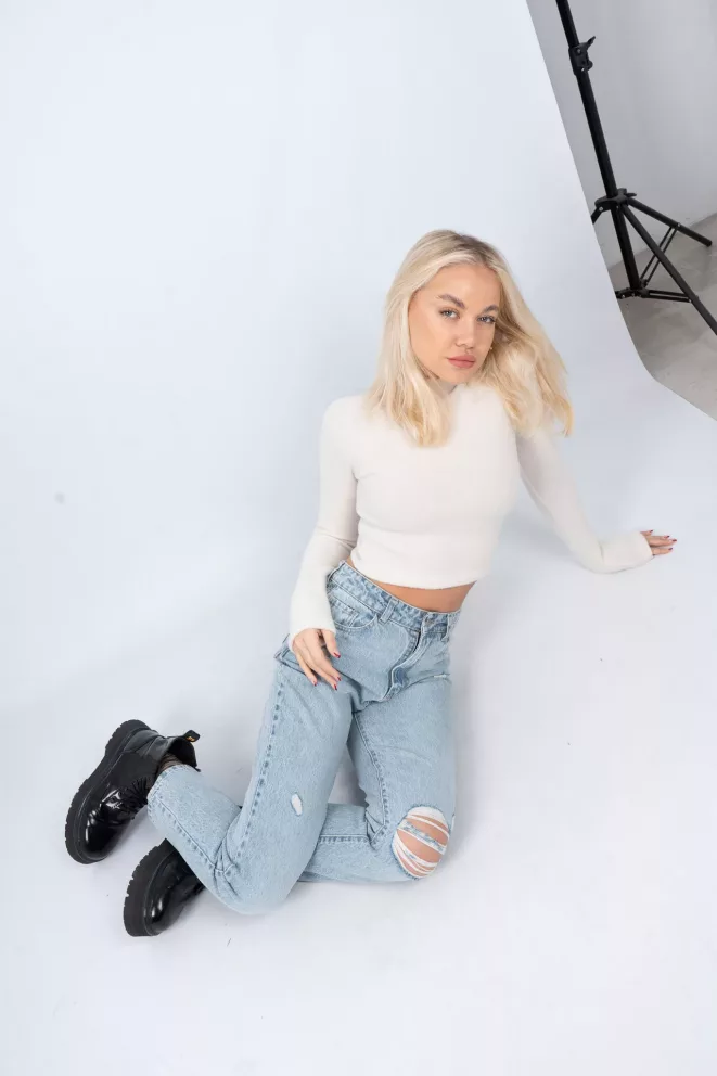 Alternative view of R159A - Polera Basica Layla Lanilla Gruesa