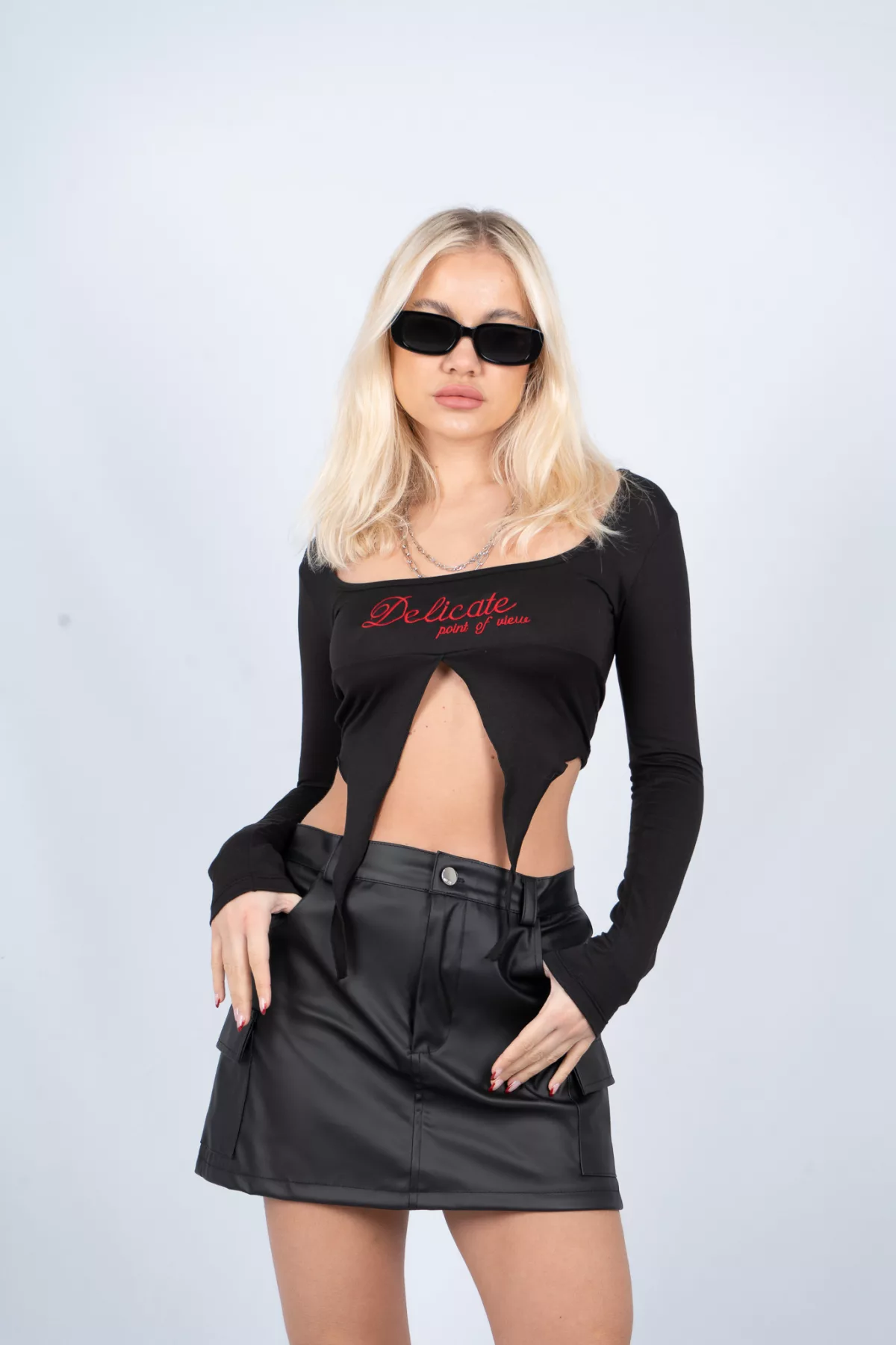 T730 - Top Delicate Bordado En Pico Modal Soft