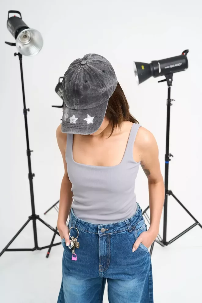 Alternative view of T749 - Musculosa Betty Basica Morley