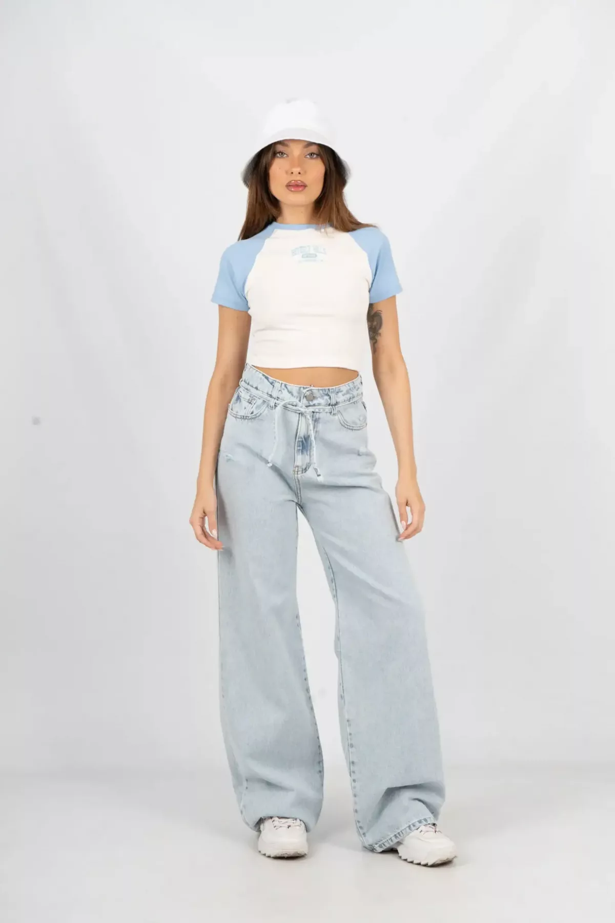 SD359 - Wide Leg Roturas Denim Con Cinto Celeste (Scarlett)