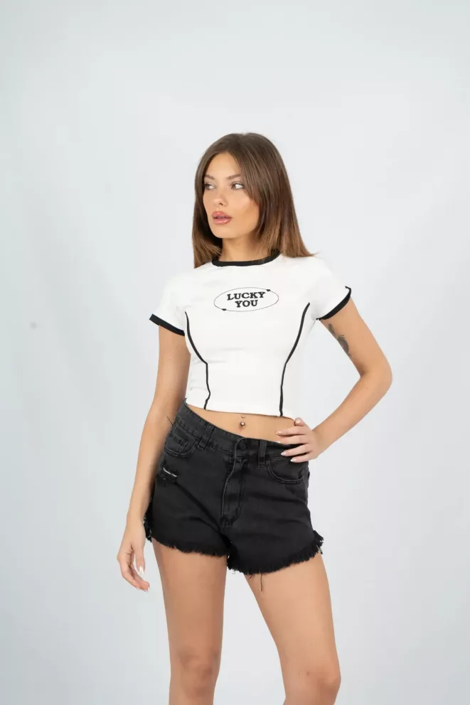 SD374 - Short Denim Negro Rigido Desflecado Con Roturas (Laisa)