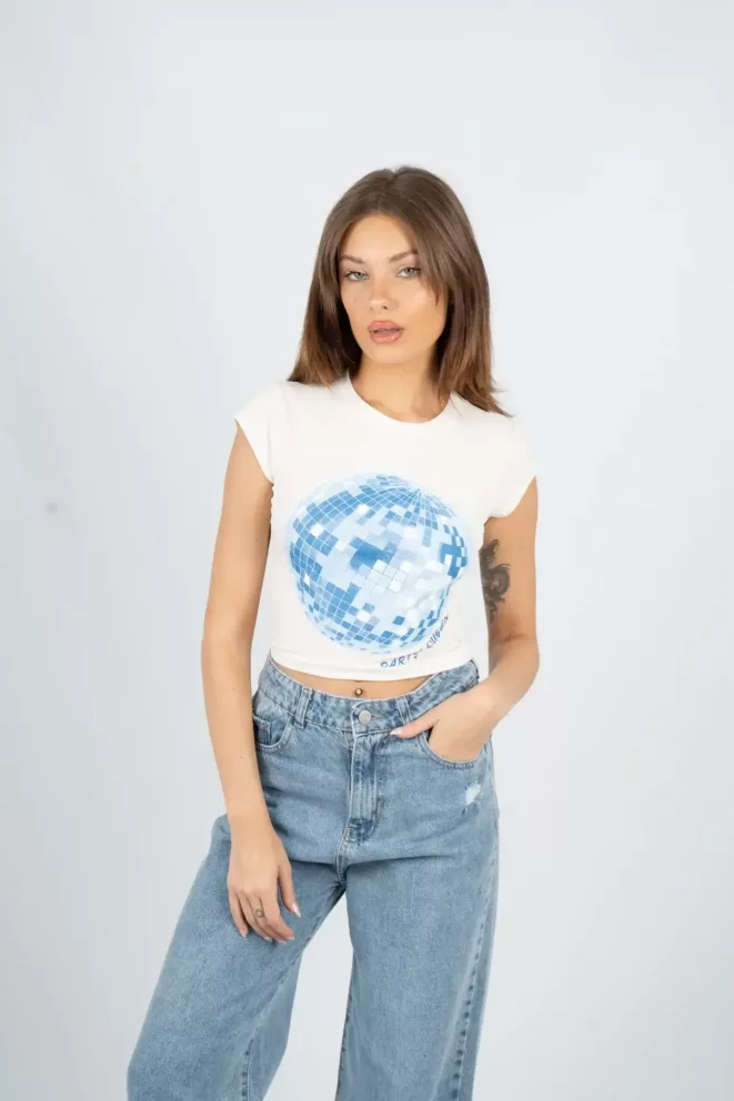 T587I - Remera Party Queens Estampado Delantero Morley