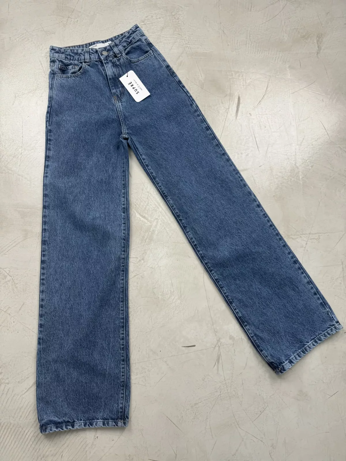 SD392 - Wide Leg Denim Azul Rígido (Levis)
