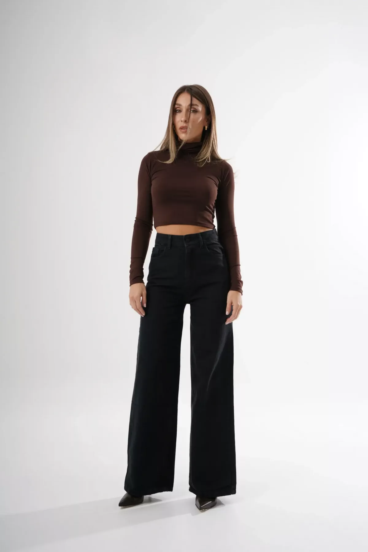 SD394 - Wide Leg Denim Negro Rígido (Panther)