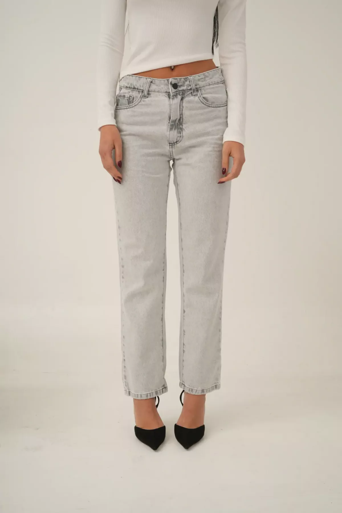 SD411 - Straight Cropped Denim Gris Rígido (Wanda)