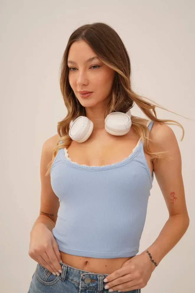 T782 - Top Deysa Bretel Con Puntilla Morley