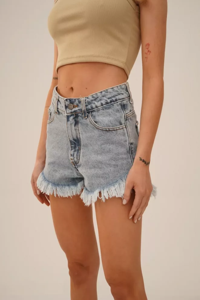 SD428 - Short Denim Desflecado Celeste Rígido (Ibiza)