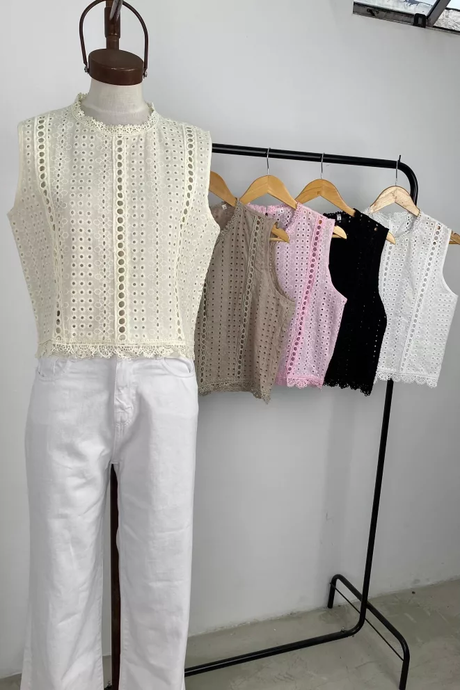 IMPS301 - Blusa Estelle Broderie Sin Mangas