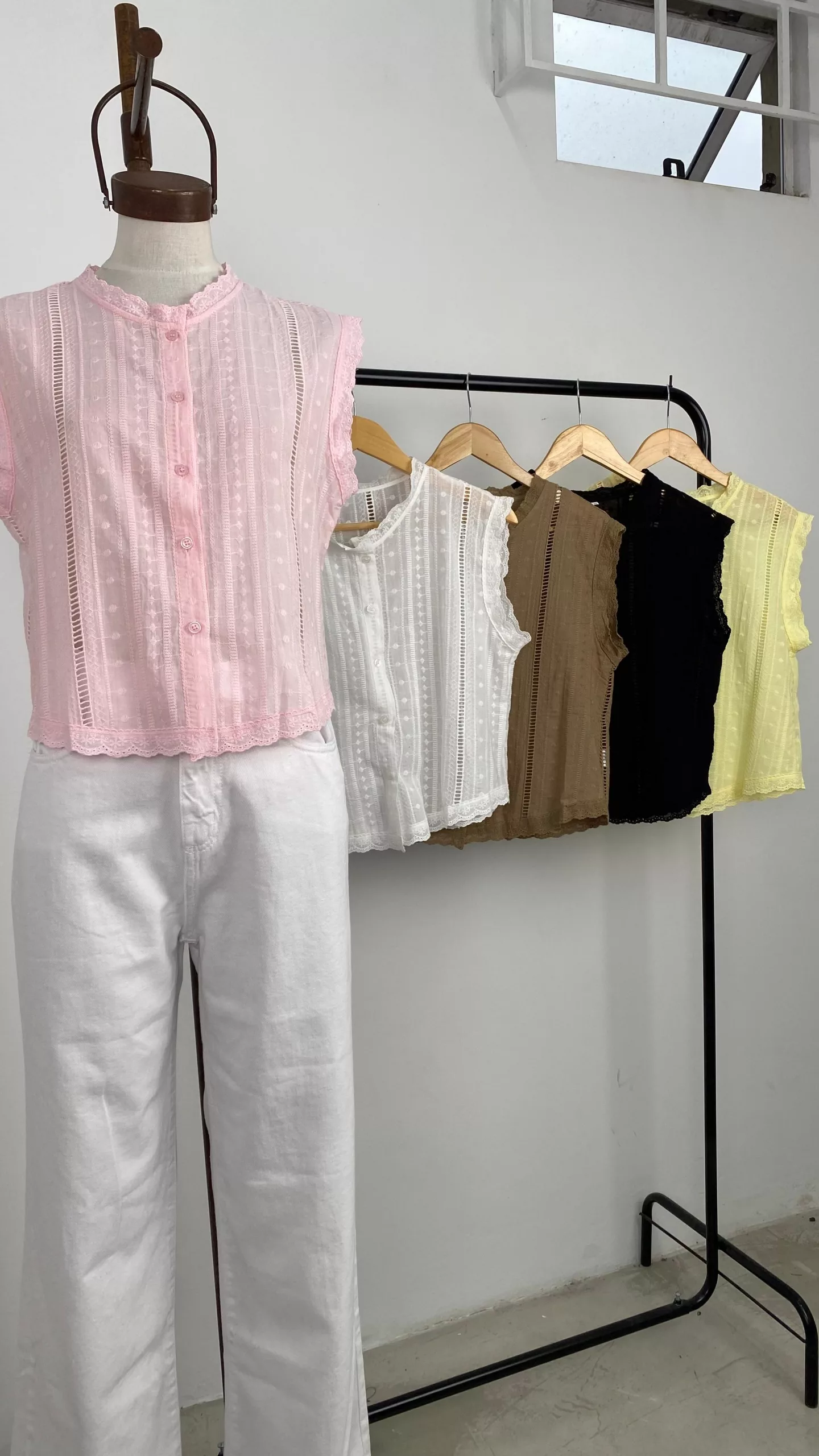 IMPS308 - Blusa Kennedy Cuello Mao Volado