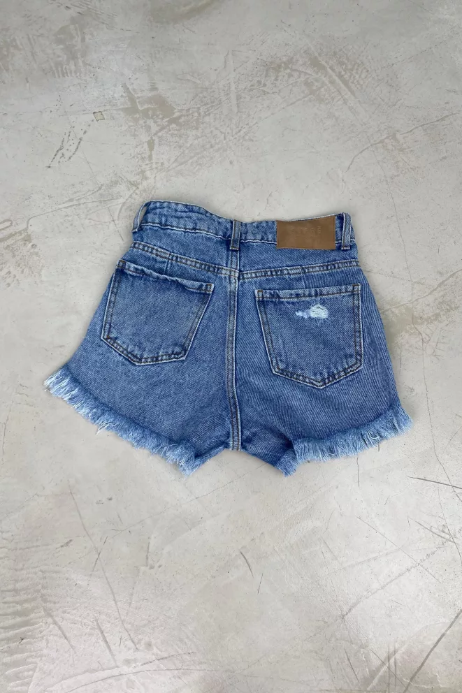 Alternative view of SD448 - Short Denim Celeste Rígido Desflecado Con Roturas (Eden)