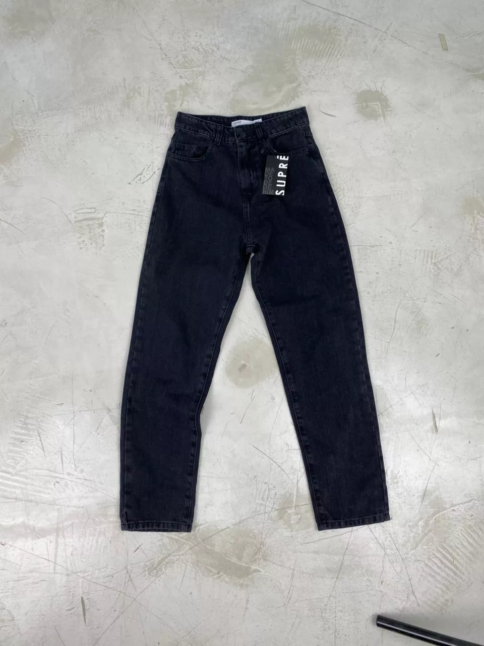 SD450 - Mom Denim Negro Rigido (Delhi)