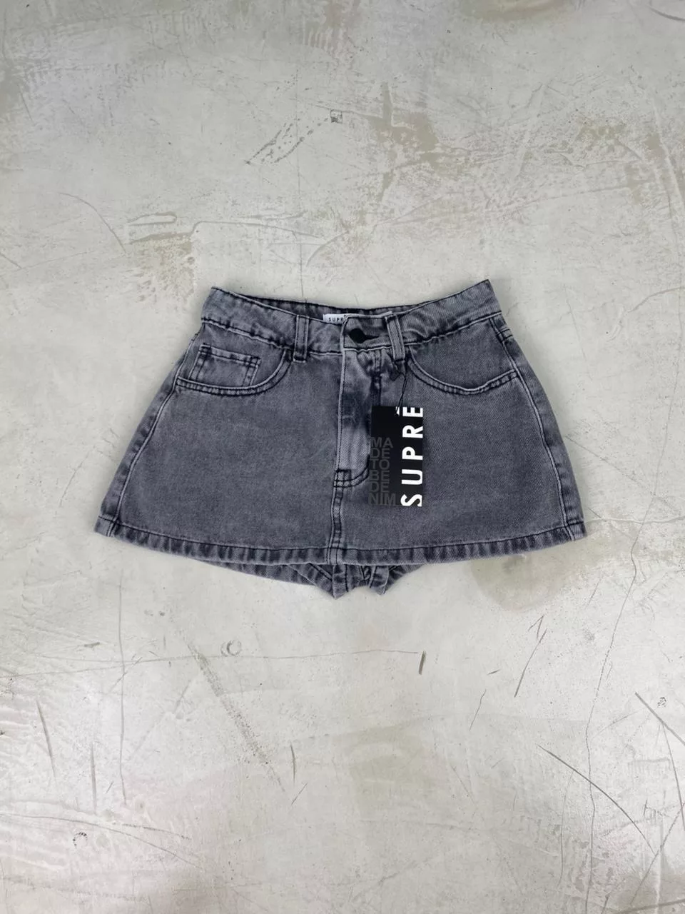 Sd449 - Mini Skort Tiro Bajo Denim Gris Rígido (Audrey) - Imagen 3