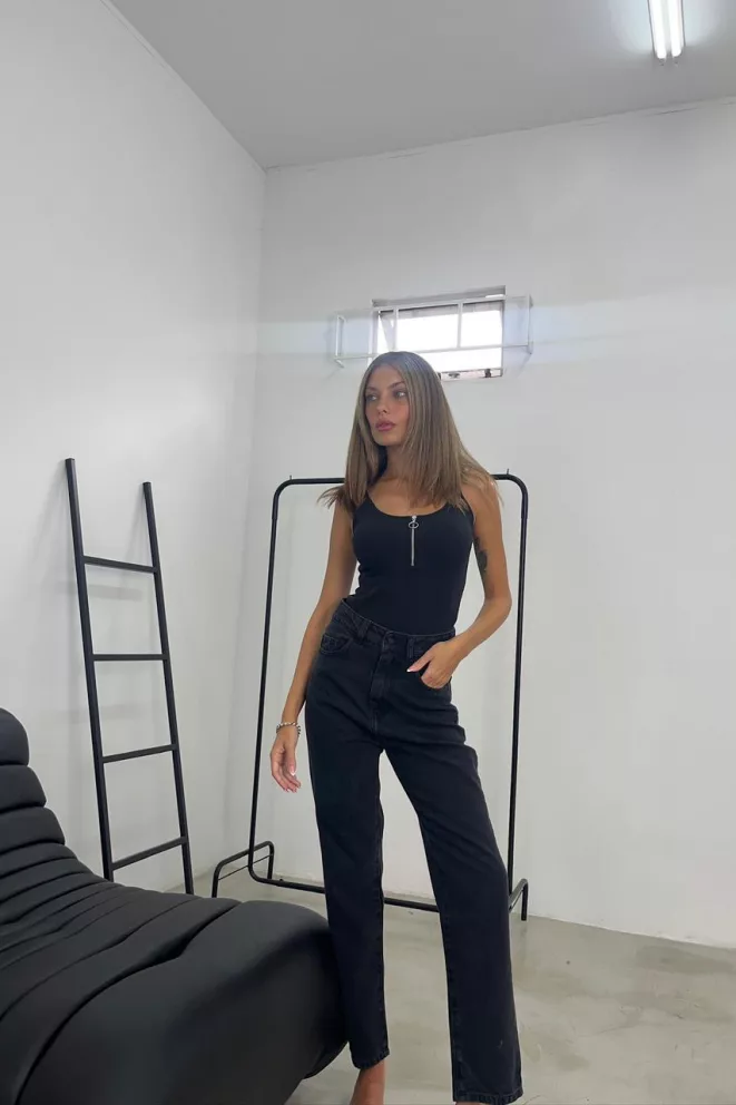 SD450 - Mom Denim Negro Rigido (Delhi)