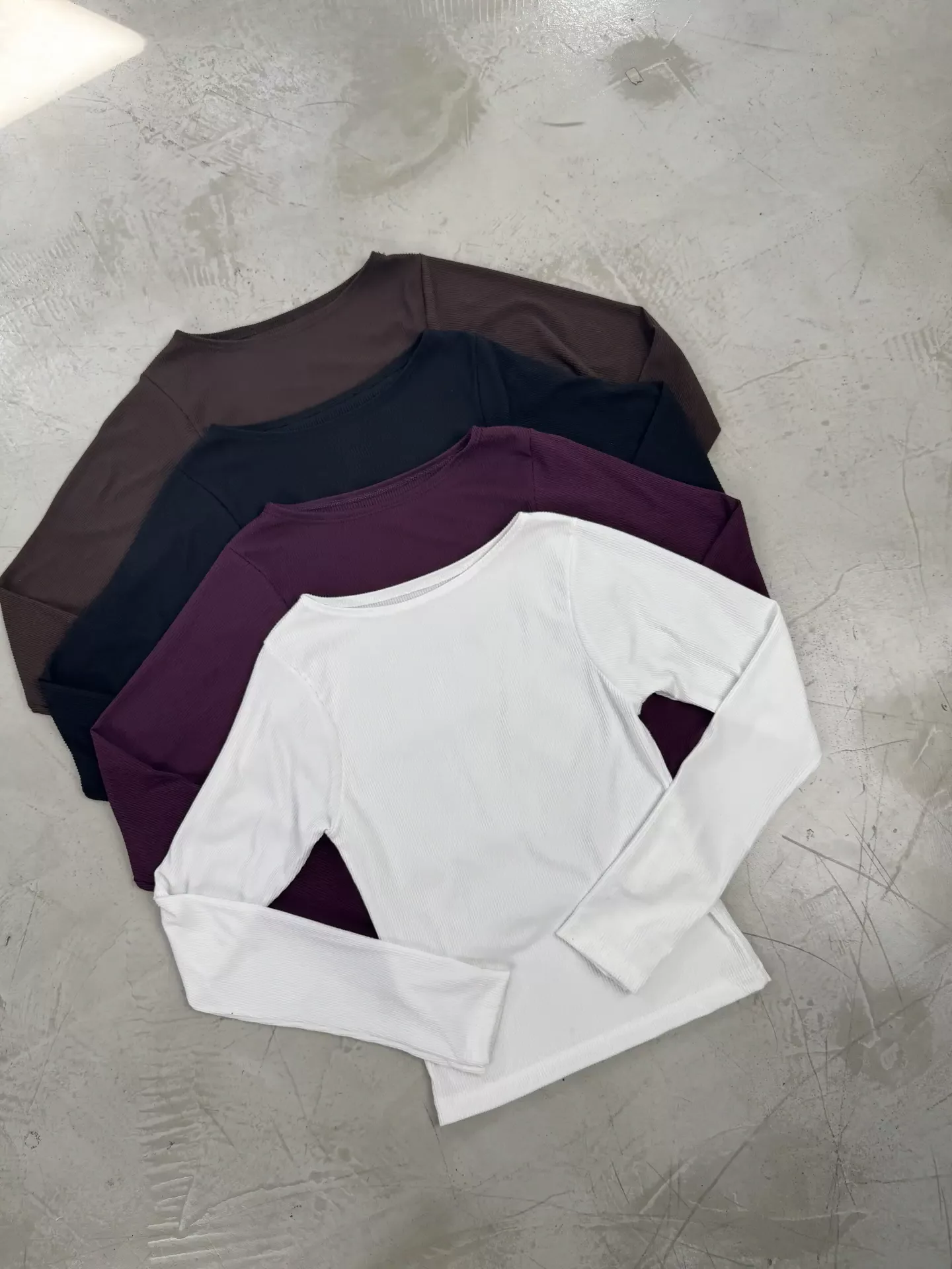 R203 - Remera Madrid Cuello Bote Manga Larga Basica Morley Brush