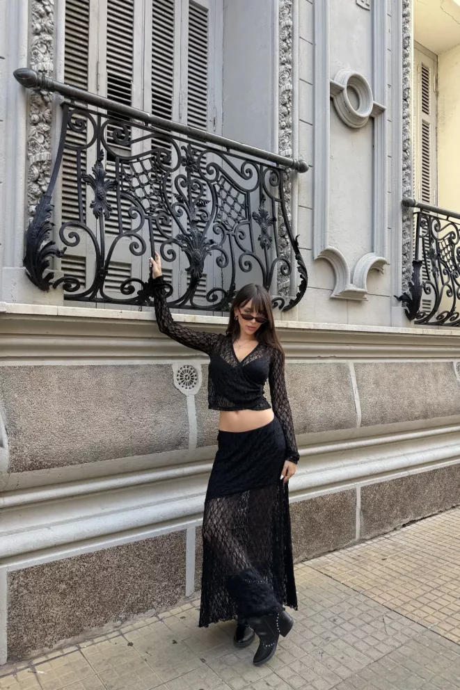 Alternative view of S164 - Pollera Elaria Recortes Encaje