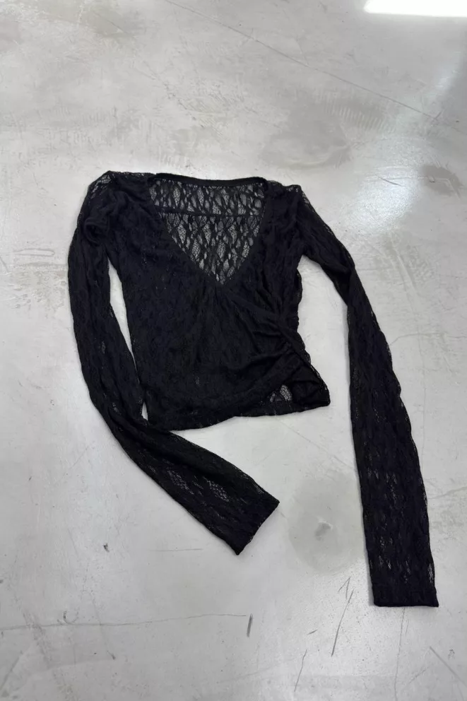 T849 - Top Serafin Cruzado Encaje