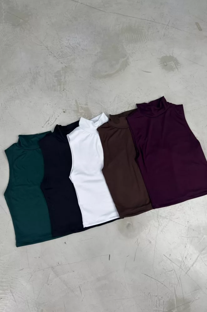 T544I - Top Buffy Con Forreria Cuello Alto Modal Soft