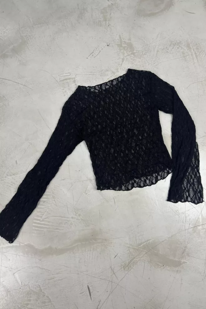 Alternative view of R214 - 778	Top Aloria Cuello Bote Manga Larga Encaje