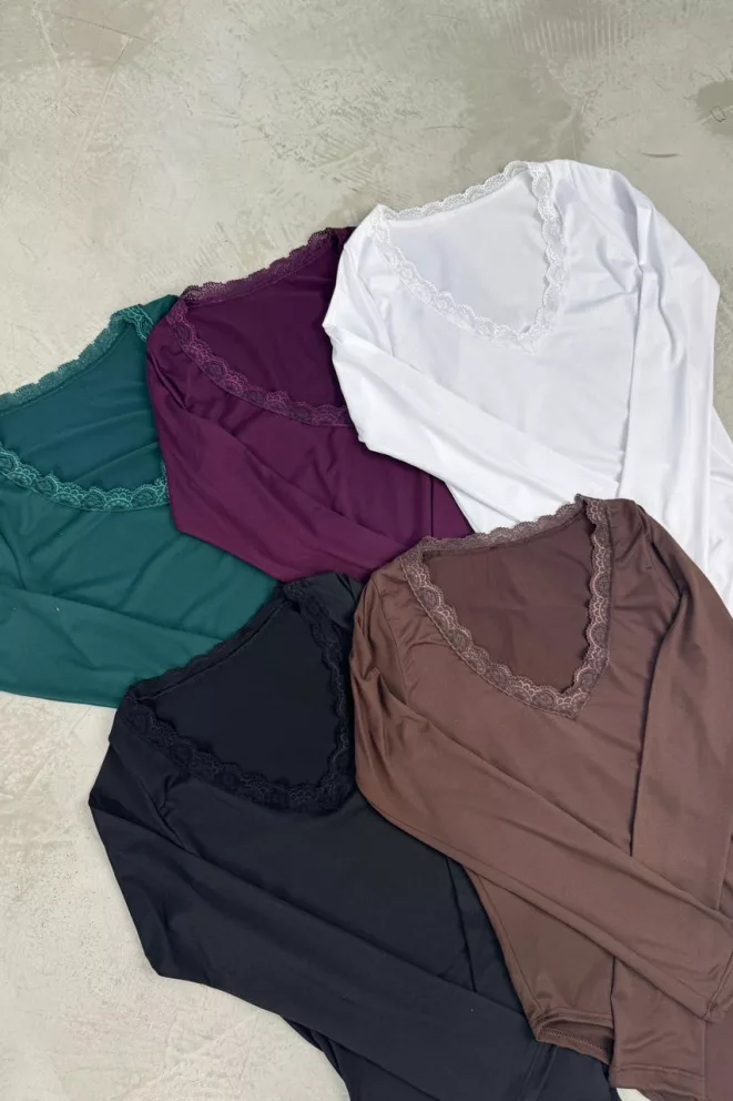 Alternative view of D096 - Body Carmina Cuello V Encaje Modal Soft