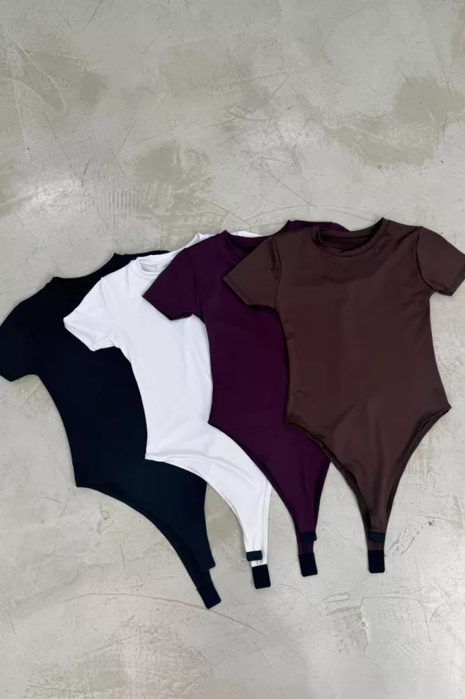 D088 - 	Body Xaviera Escote Redondo Manga Corta Basica Microfibra