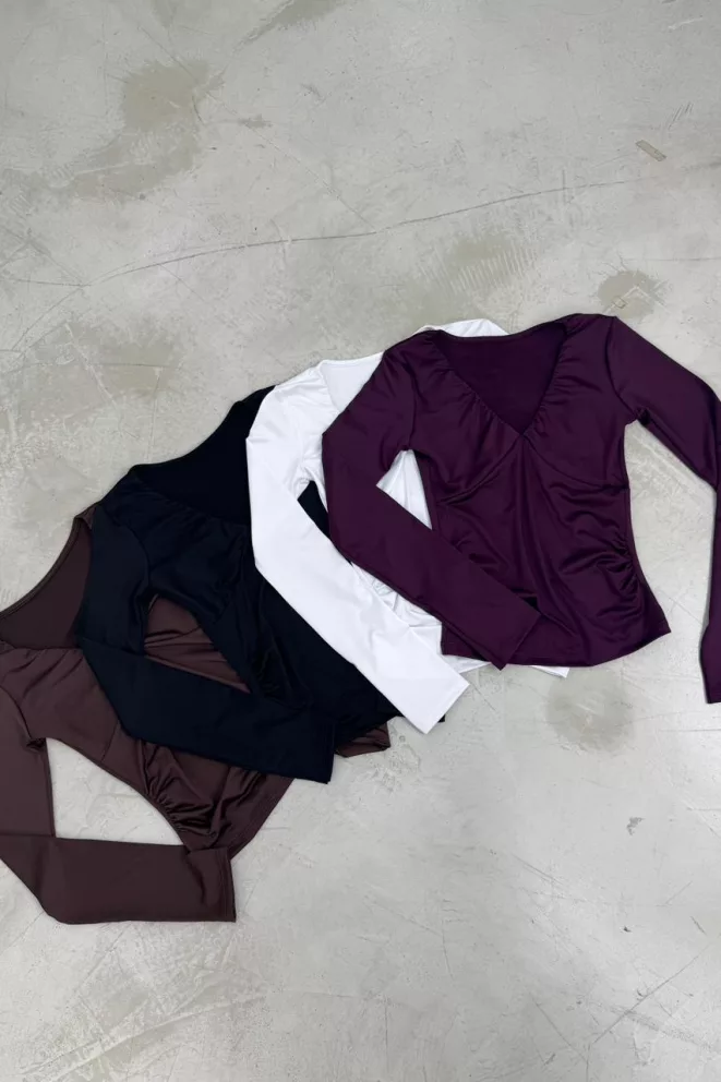 R204 - Top Briselle Con Frunce Manga Larga Microfibra elastico