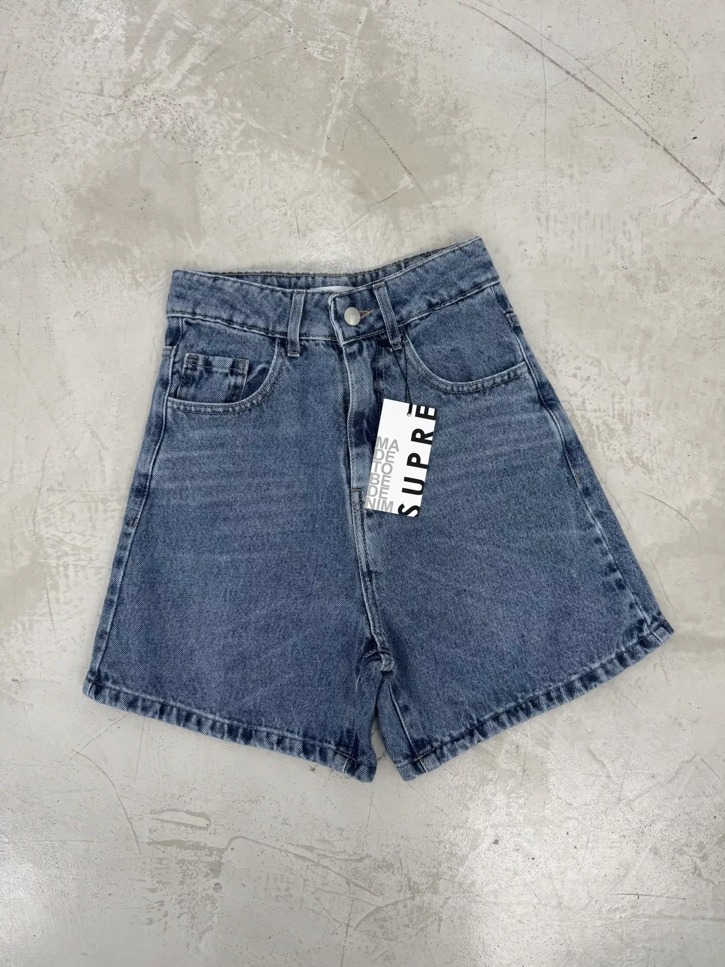 SD474 - Bermuda Denim Azul rigido (Talune)