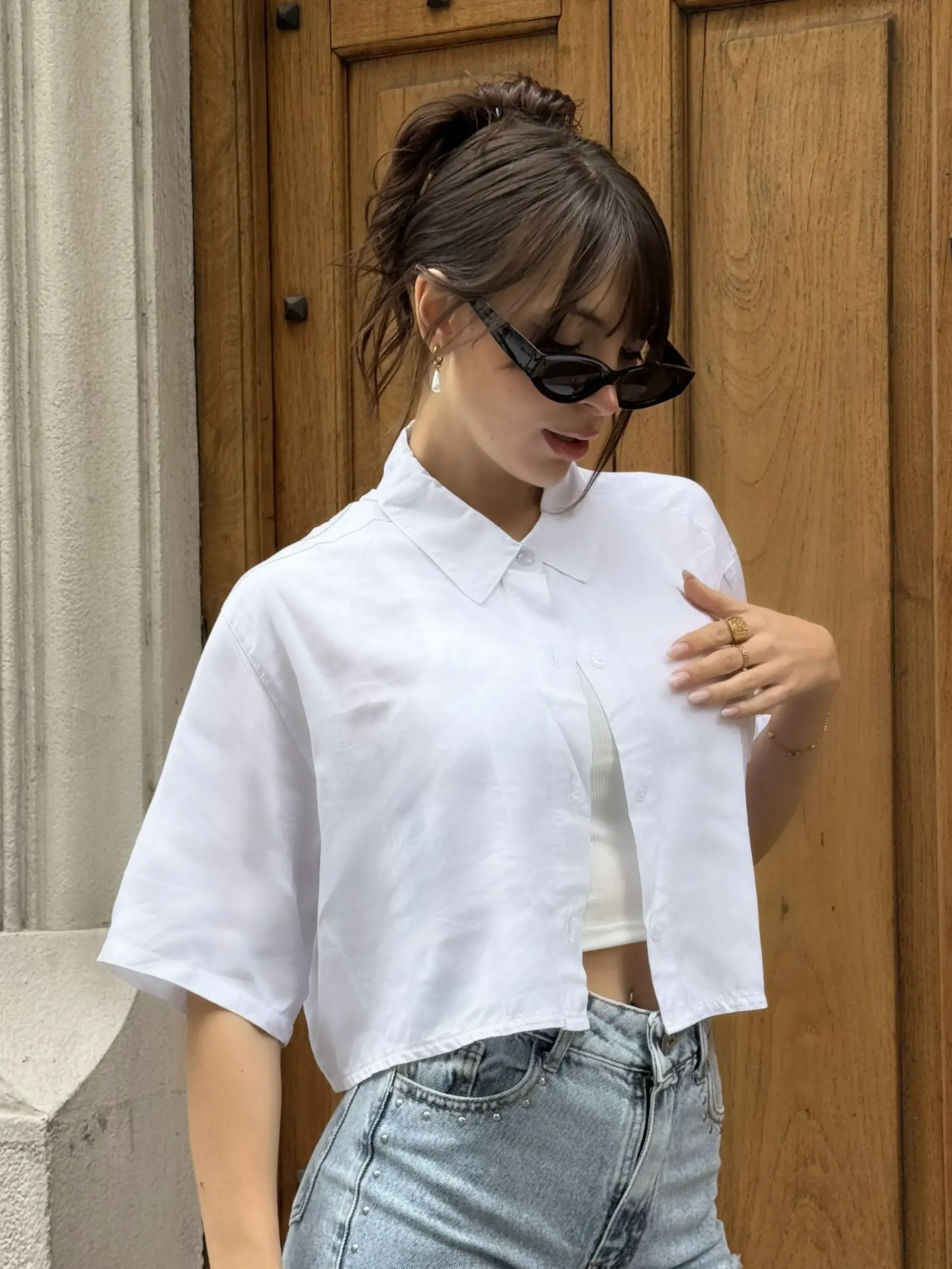 C115 - Camisa Abril Crop Manga Corta  Poplin Liso