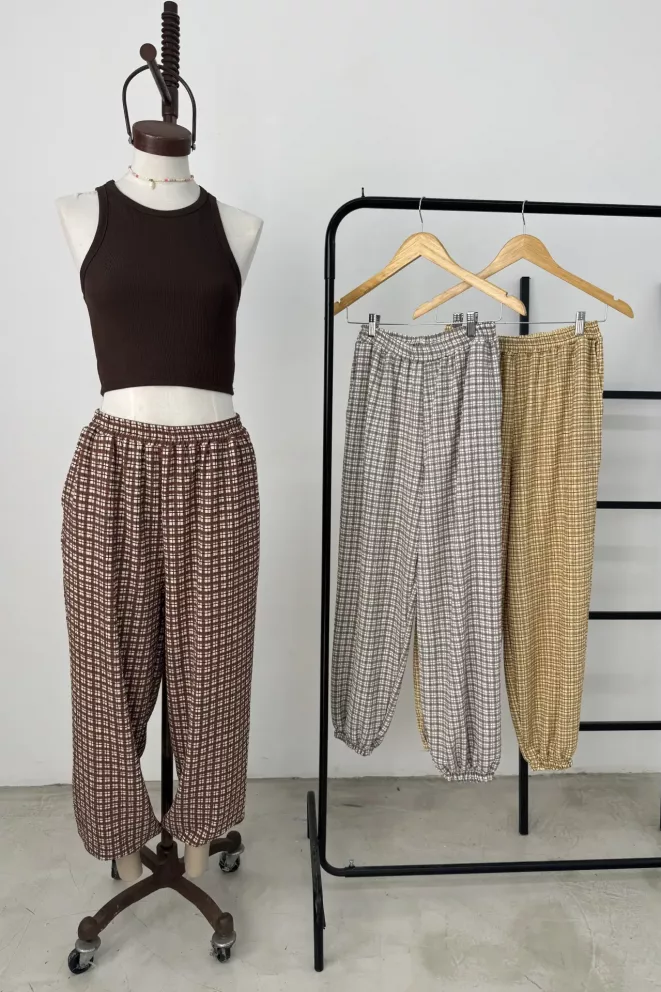 Alternative view of Q105 - Pantalon Bombacho Althea Con Bolsillos Cuadrille