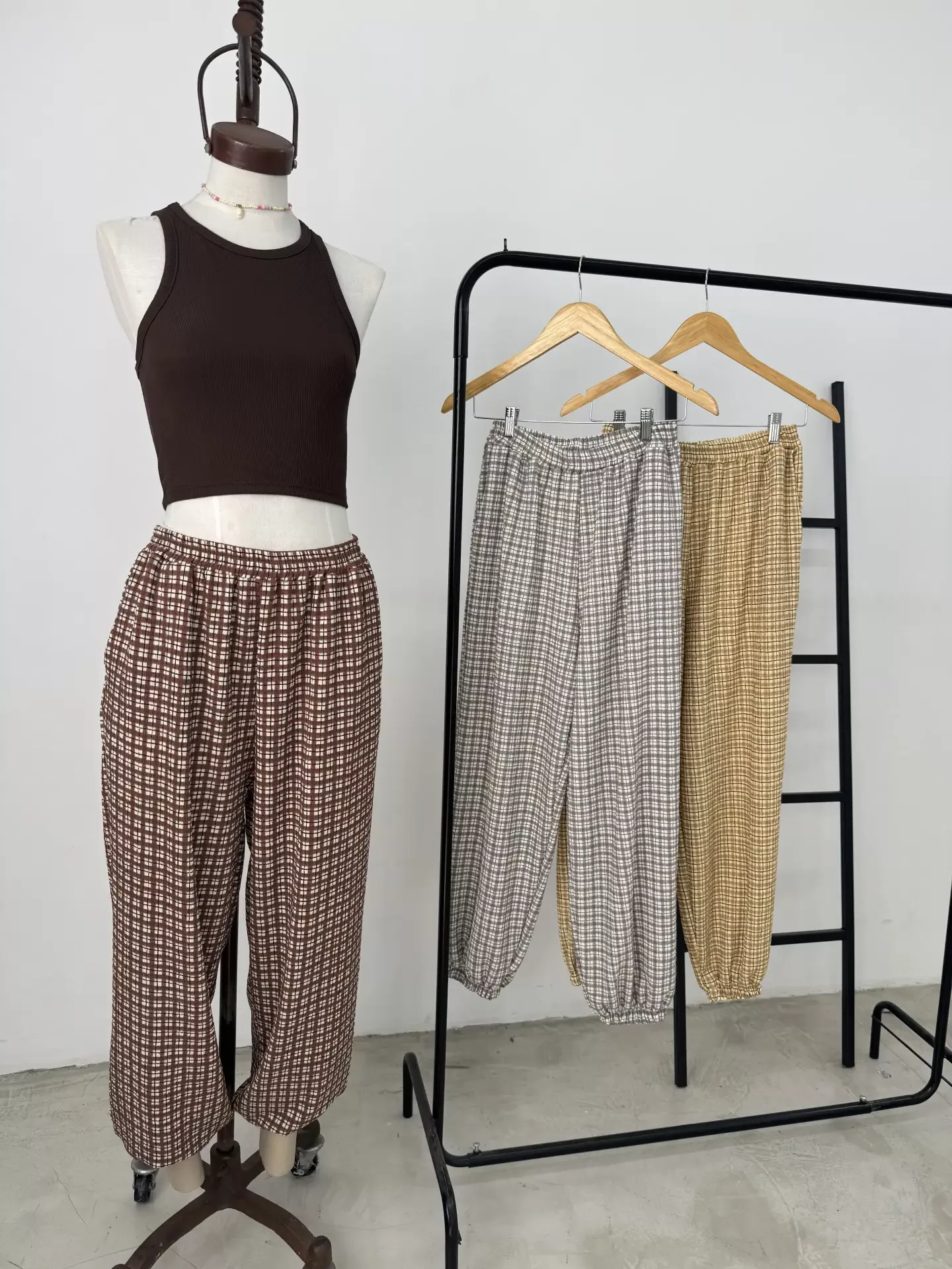 Q105 - Pantalon Bombacho Althea Con Bolsillos Cuadrille