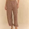 Q105 - Pantalon Bombacho Althea Con Bolsillos Cuadrille - Imagen 2