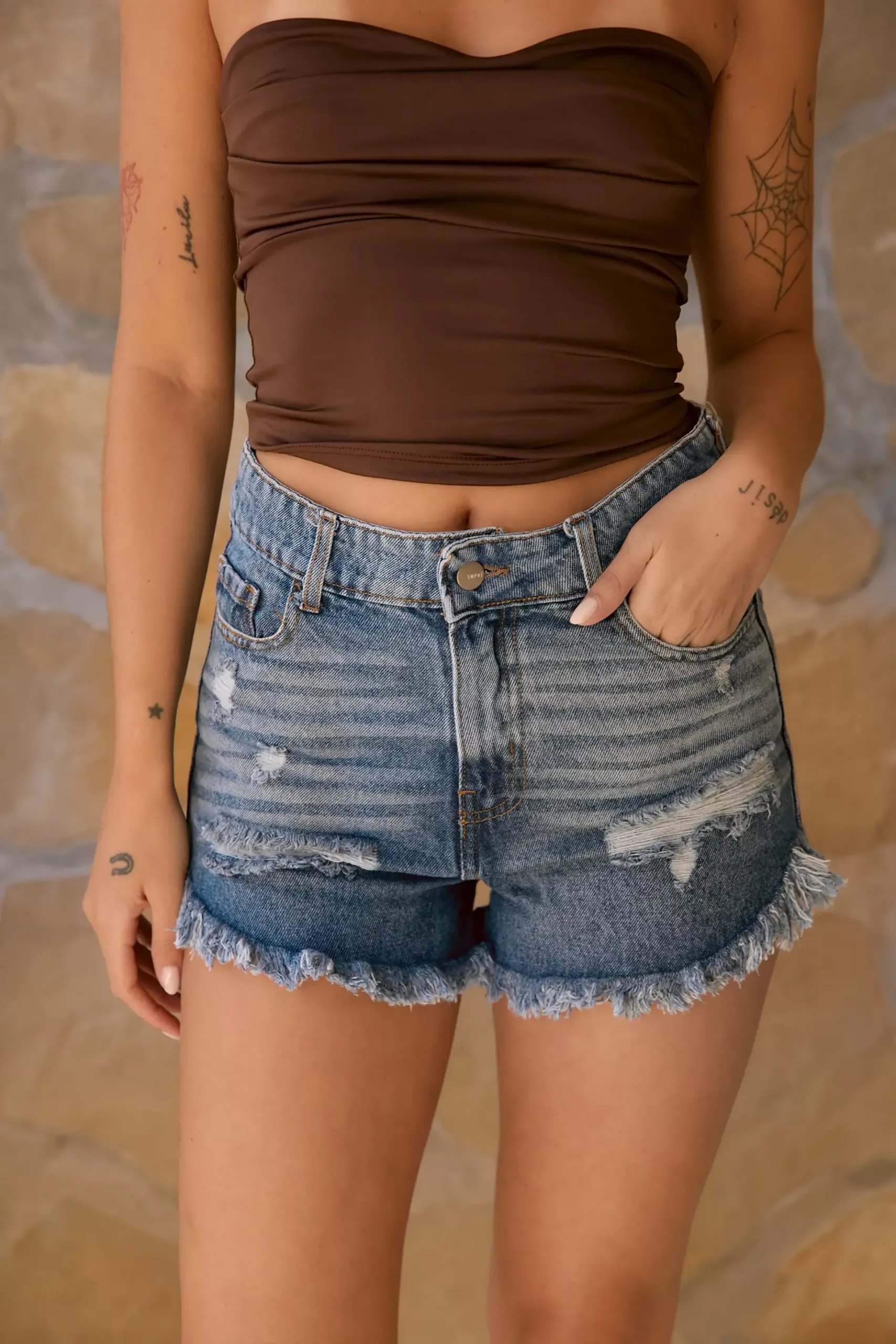 SD451 - Short Denim Azul Rigido Desflecado Con Roturas (Civara)