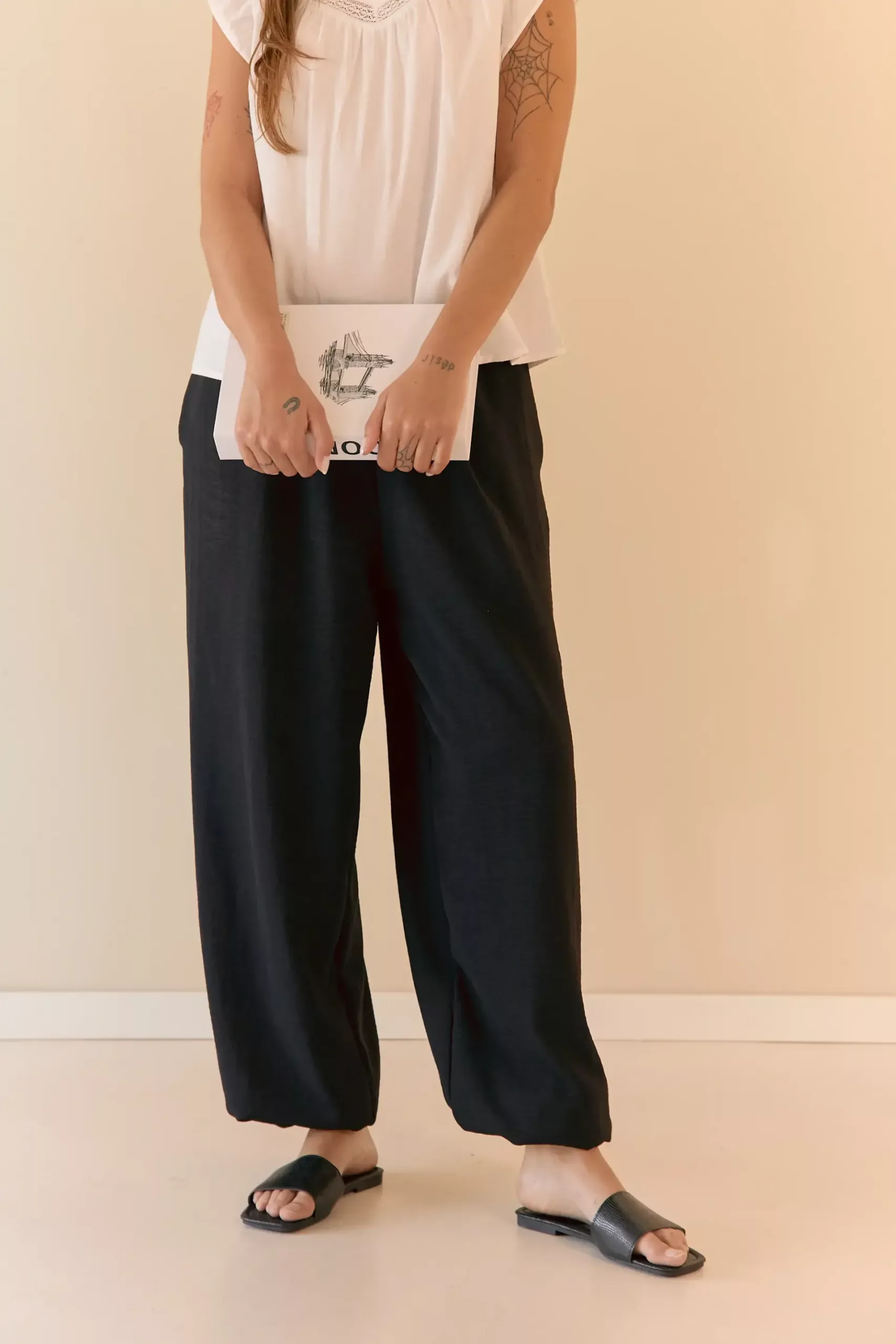 Q099 - Pantalon Bombacho Mirelia Con Bolsillos Cey