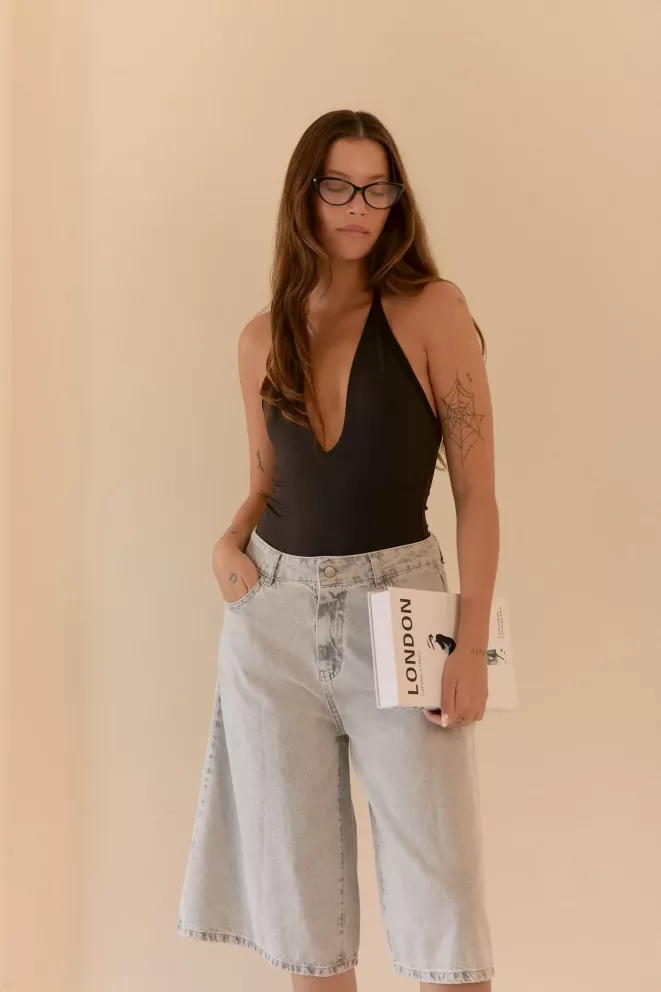 D106 - Body Nayelle Escote en V Microfibra