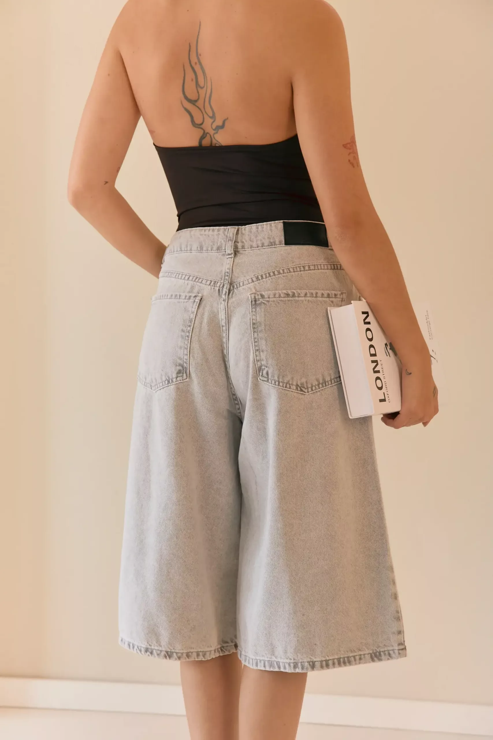 SD430 - Bermuda Baggy Denim Gris Rígido (Sheila) - Imagen 2