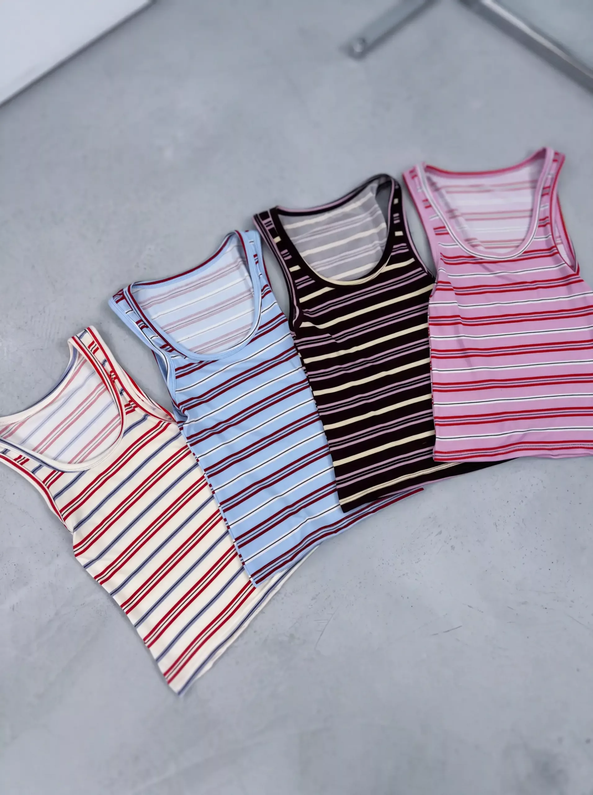 T797B - Musculosa Duna Basica Rayas Multi - Imagen 2