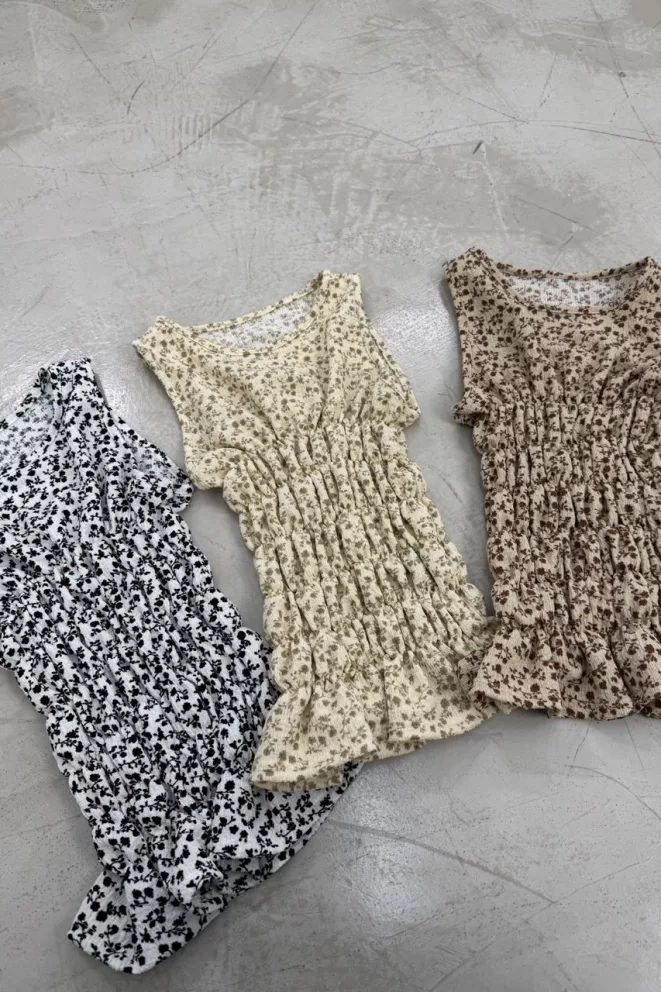 Alternative view of T866A - Musculosa Lurelle Con Frunce Flores