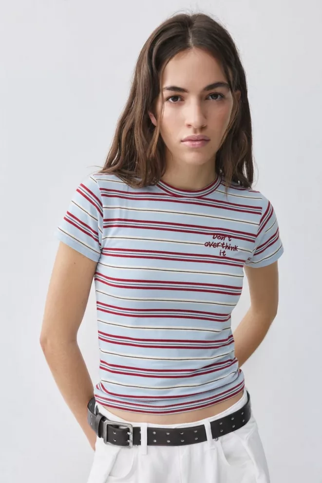 R068L - Remera Dont Overthink it Bordado