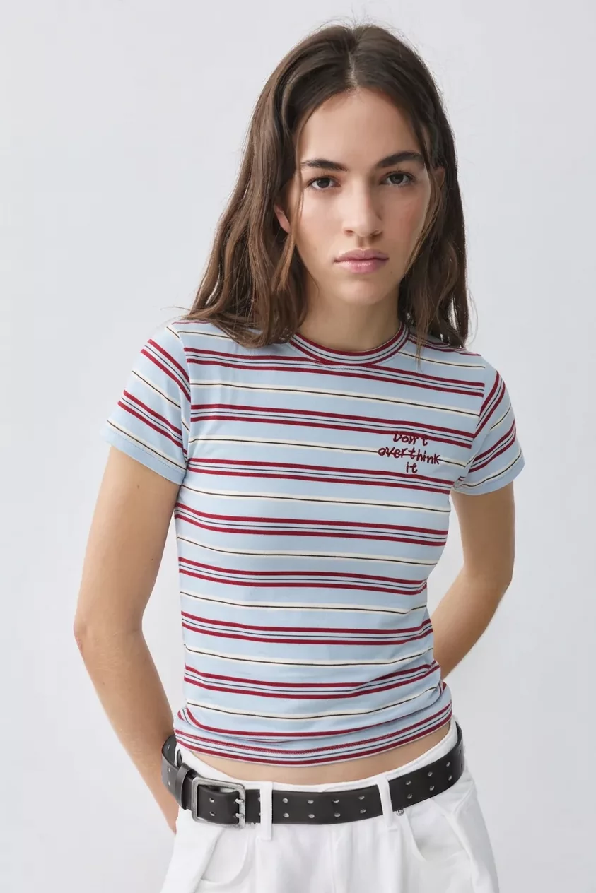 R068L - Remera Dont Overthink it Bordado